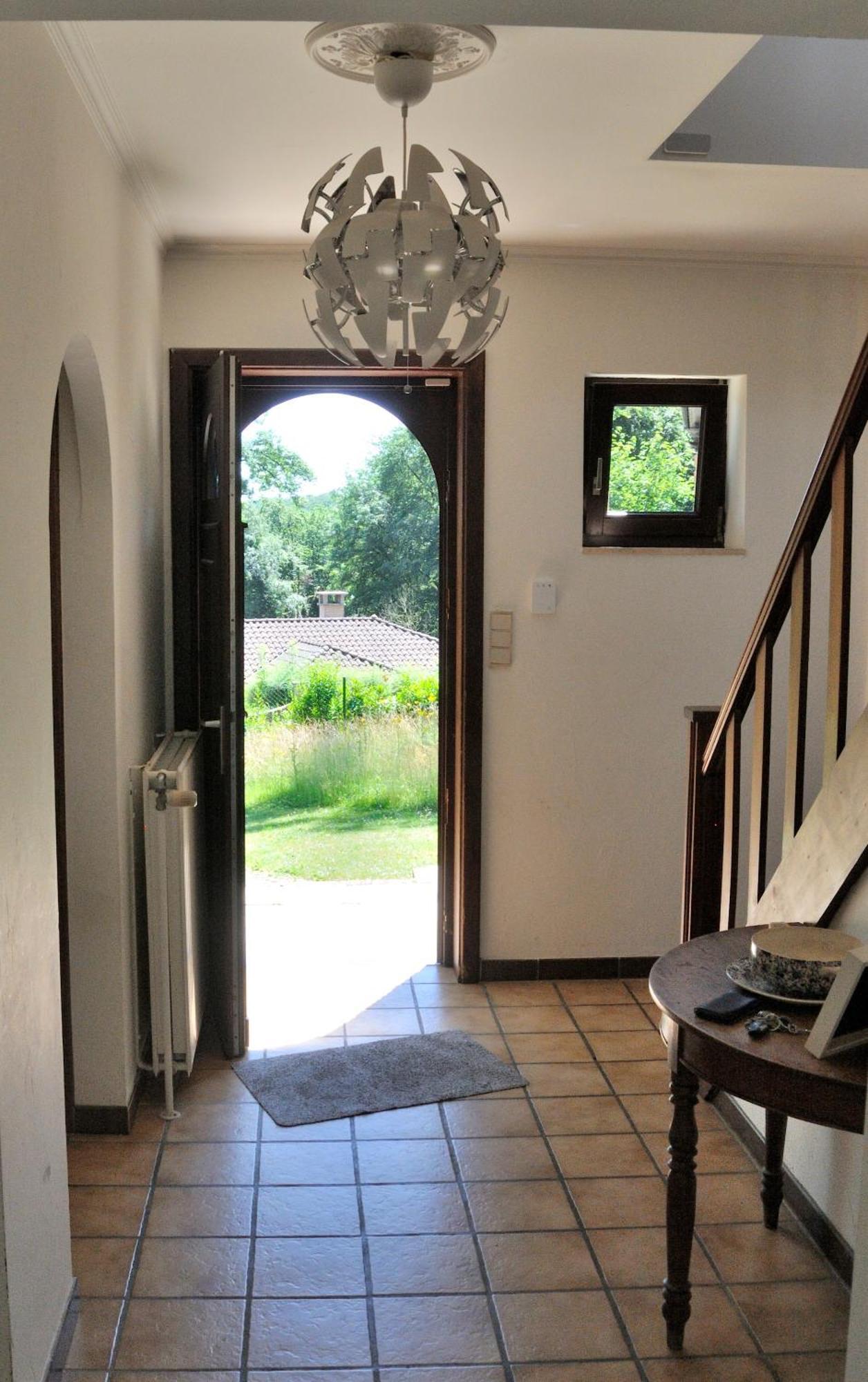 Tres Belle Villa 4 Facades Dans Quartier Vert Et Arbore - 5 Kms De Ναμούρ Εξωτερικό φωτογραφία